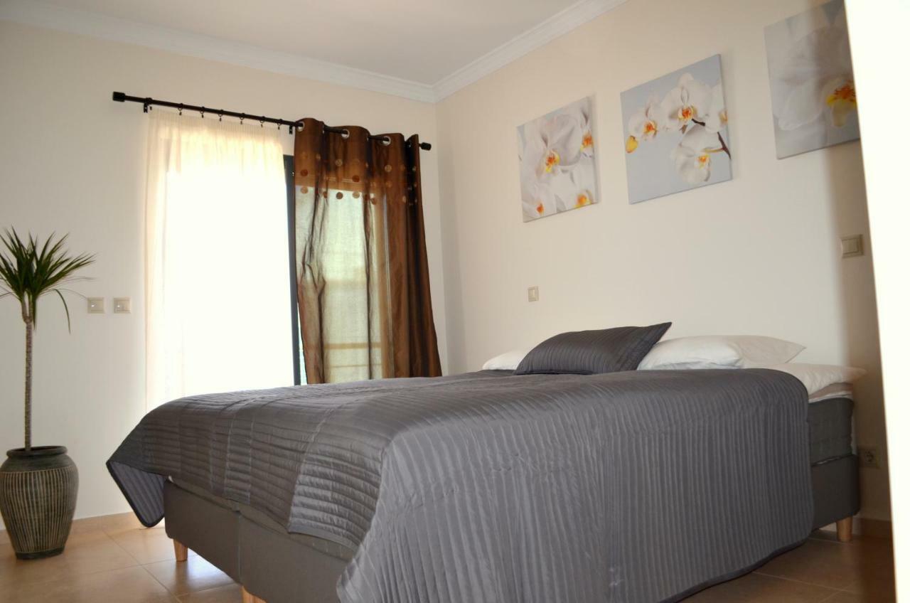 Marina Beach Apartment Лагос Екстериор снимка