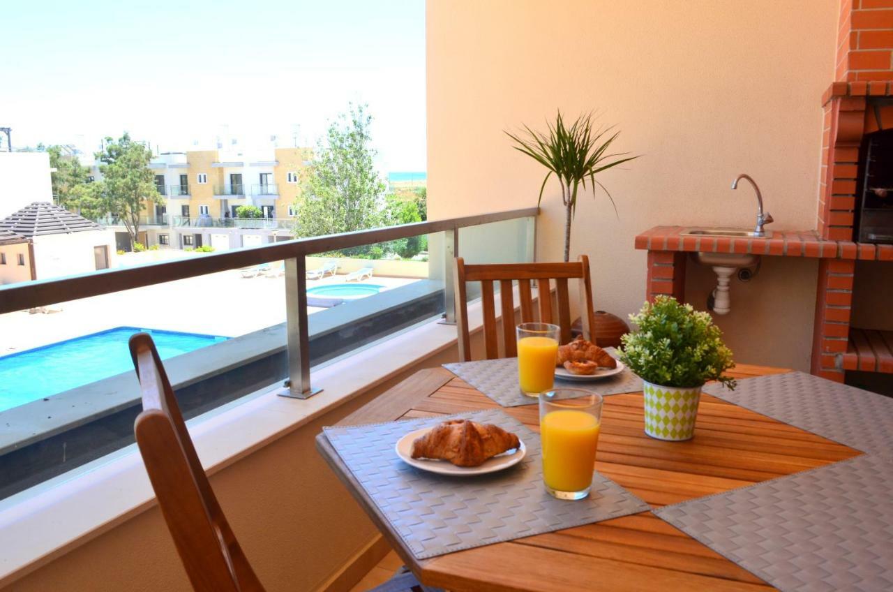 Marina Beach Apartment Лагос Екстериор снимка