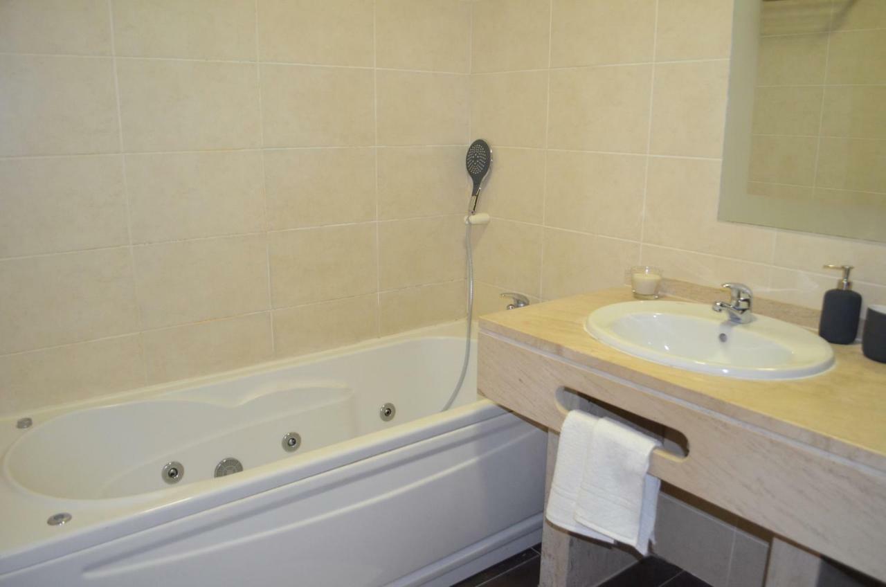 Marina Beach Apartment Лагос Екстериор снимка